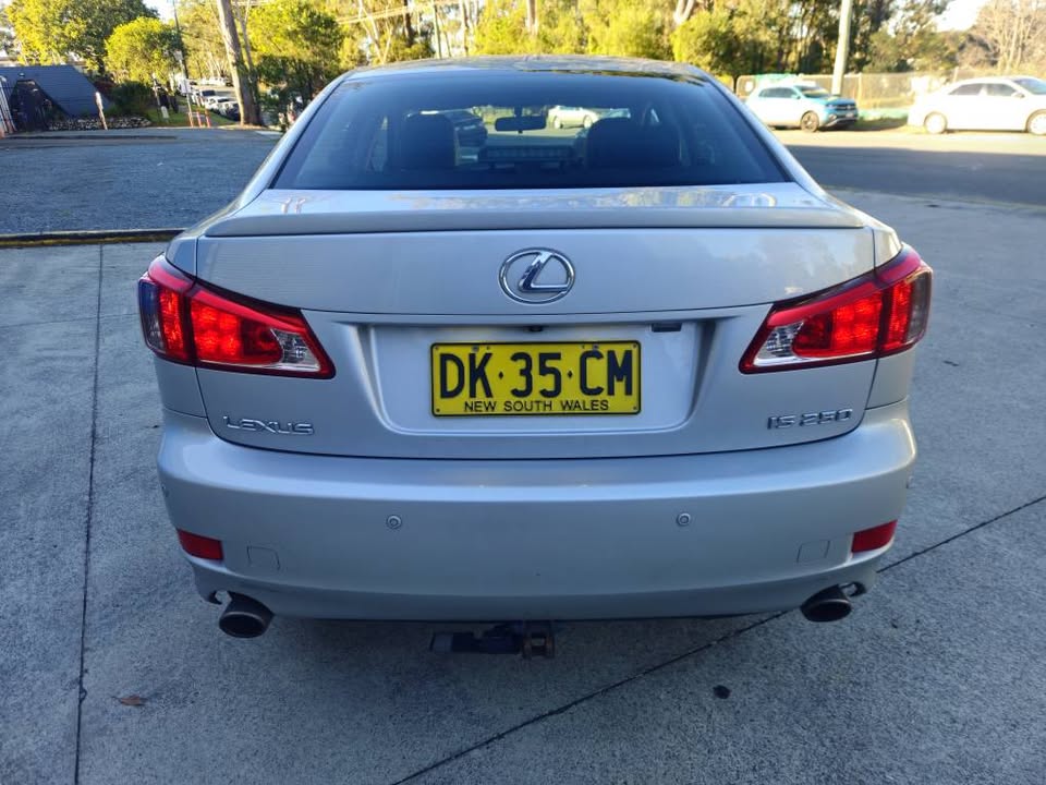 2013 Lexus is 250 x luxury auto 6.jpg